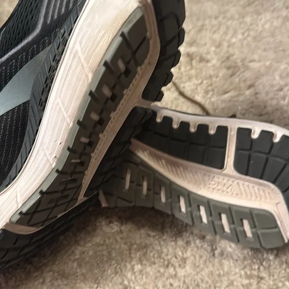 🍍 Brooks Beast 20 Shoes Mens 10 (m) Black Athletic Running Walking Sneaker🍍