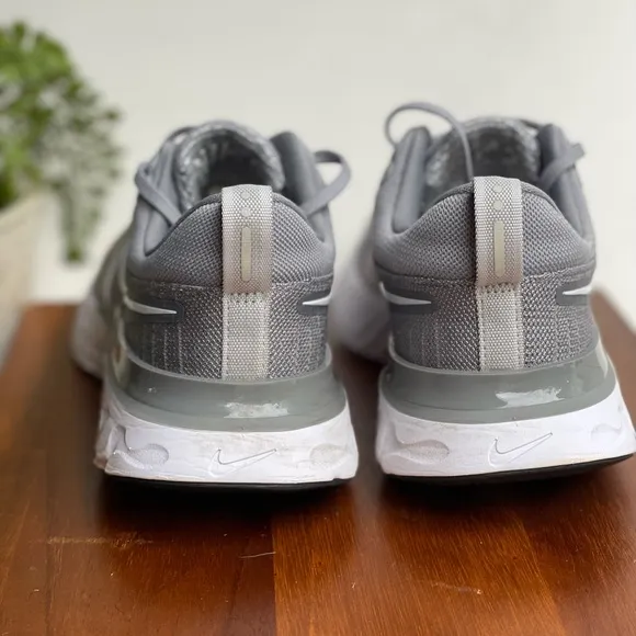 - NIKE React Infinity flyknit 2 Running Particle grey/ white/ black women 8