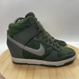 - Women’s Nike Dunk Sky high Green and Gray High-Top Sneakers in EUC- size…