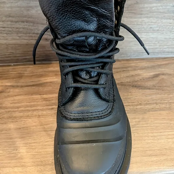 1460 Fleece Lined Dr. Martens Black Leather Men's Boots
