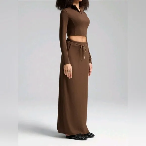 2 pcs Comfy Crop Top   Long Skirt Set - Valentine's Day