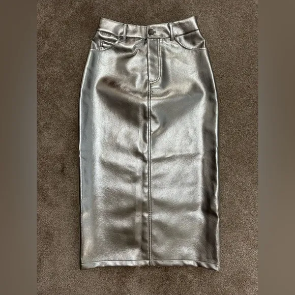 7 for All Mankind Metallic Silver Faux Leather Midi Skirt, NWT, size Small