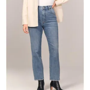 Abercrombie &amp; Fitch Curve Love Ankle Straight Ultra High Rise Jeans Size 6 XL