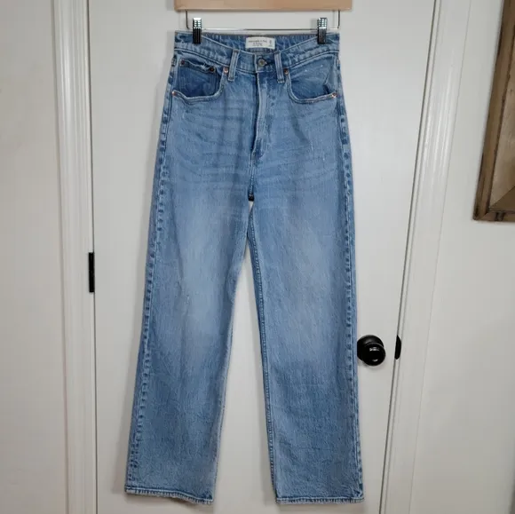 Abercrombie &amp; Fitch The 90's Baggy Ultra High Rise 26/2S