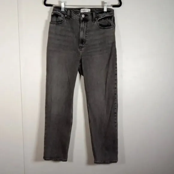 Abercrombie &amp; Fitch Ultra High Rise Ankle Straight Curve Love, Size 28 Women