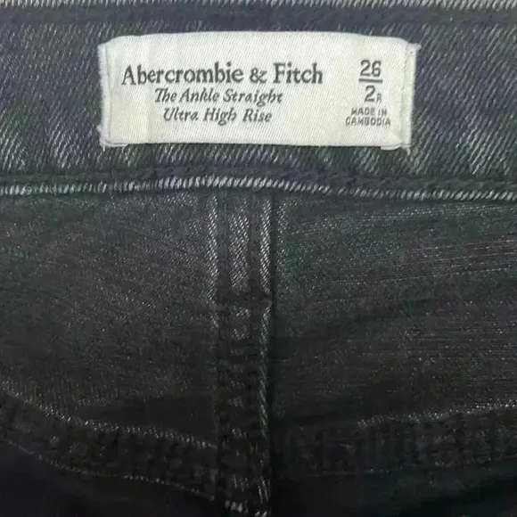 Abercrombie &amp; Fitch Ultra High Rise Ankle Straight Jean Size 26