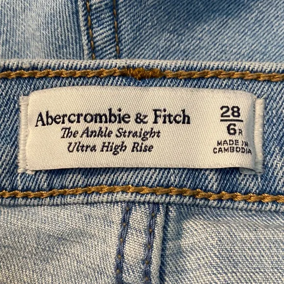 Abercrombie‎ Womens Size 28/6R The Ankle Straight Ultra High Rise Jeans Distress