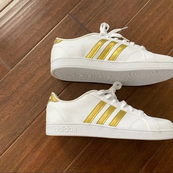 Adidas Baseline Cloud White Gold Metallic Shoe US Mens 6.5 Womens 8