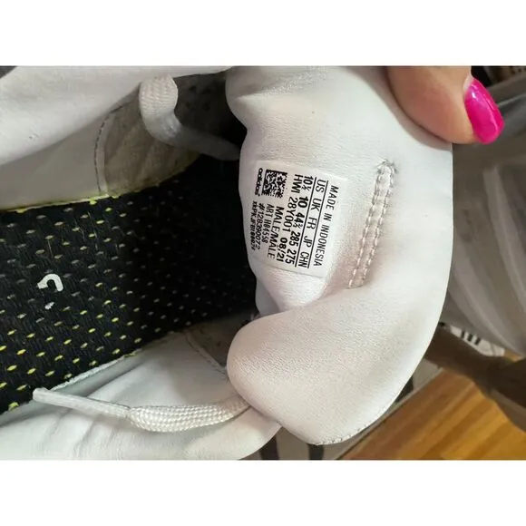 Adidas‎ Classic White Sneakers | Versatile Comfort | Unisex Style