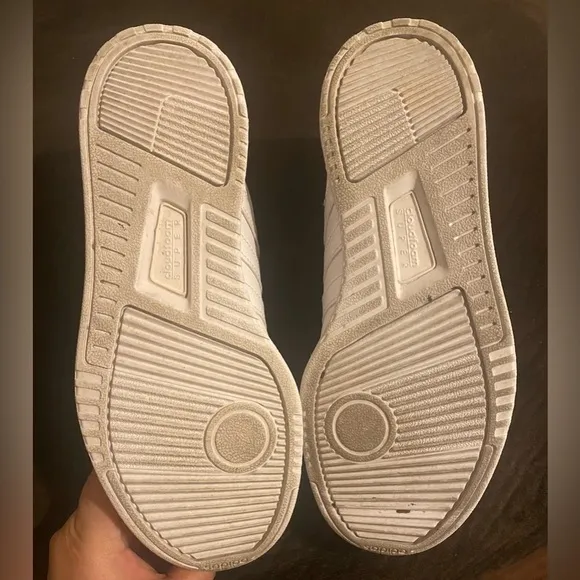 Adidas  cloud foam comfort shoes