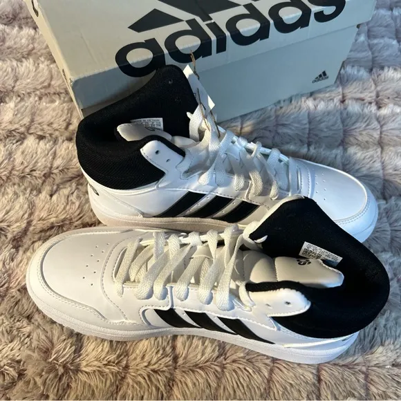 Adidas Hoops 3.0 sneakers size 5
