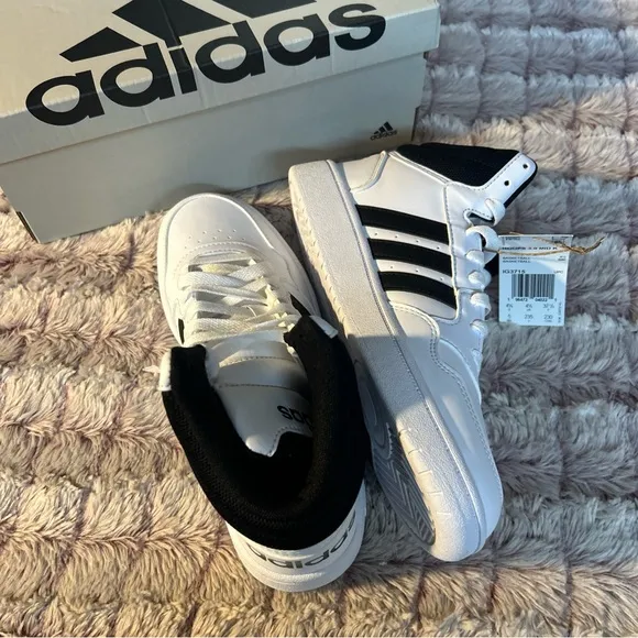 Adidas Hoops 3.0 sneakers size 5