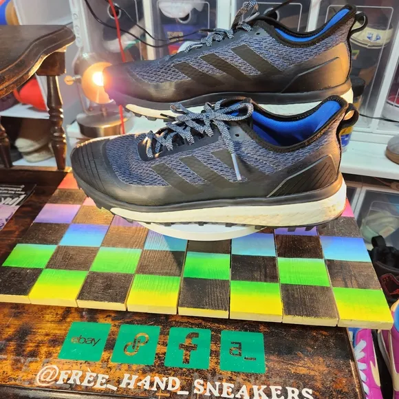 Adidas Men's Black and Blue Sneakers