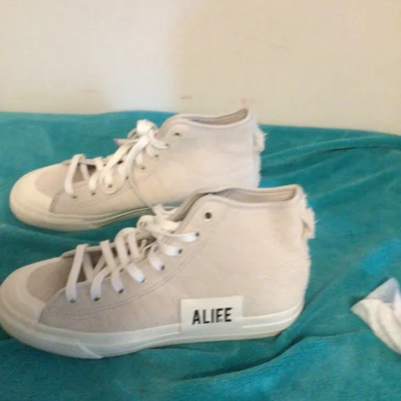 ADIDAS NIZZA HI  ALIFE SNEAKERS SZ 9.5 NWT