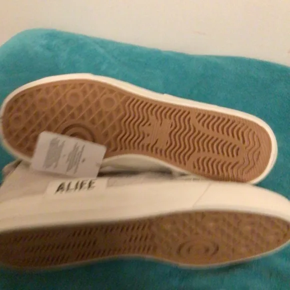 ADIDAS NIZZA HI  ALIFE SNEAKERS SZ 9.5 NWT