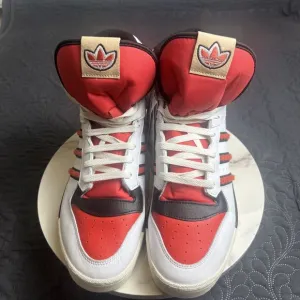 Adidas Originals Rivalry High Mens Leather Basketball Shoes White Red SZ 11.5M