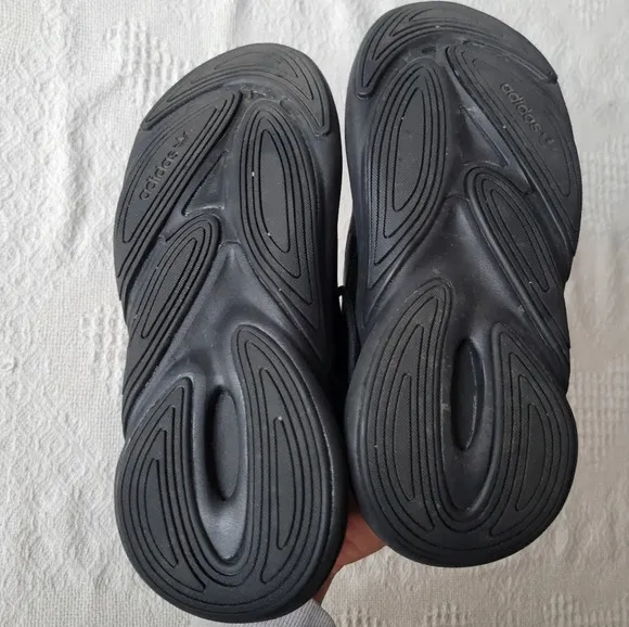 Adidas Ozelia Black Chunky Athletic Casual Sneaker