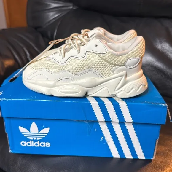 Adidas Ozweego Shoes