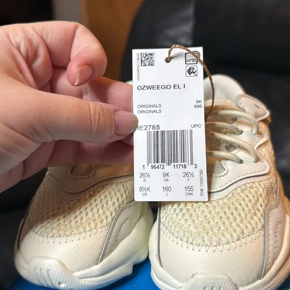 Adidas Ozweego Shoes