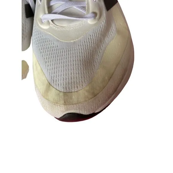 Adidas supernova men’s white and black running shoes size 11.5.