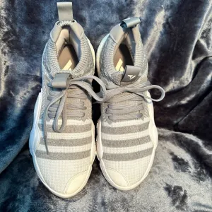 Adidas Trae Young 2.0 Boost Men’s Sneakers. Size 7.