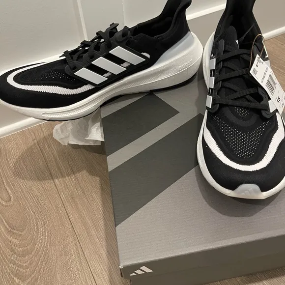 🔥ADIDAS ULTRABOOST🔥