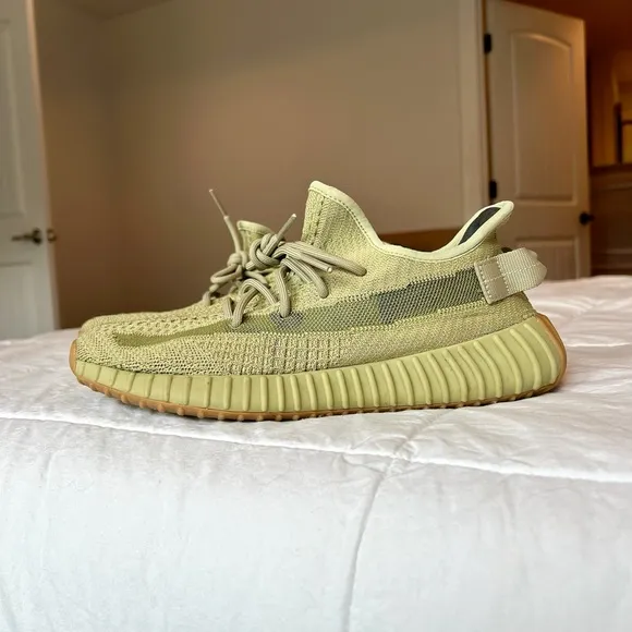 Adidas Yeezy Boost 350 V2 - Olive