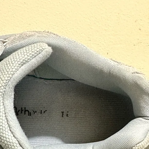 Adidas yeezy boost Sneakers with Modern Design