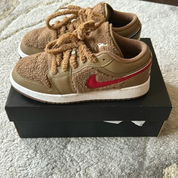 Air Jordan 1 Low Utility GS 'Teddy Bear'