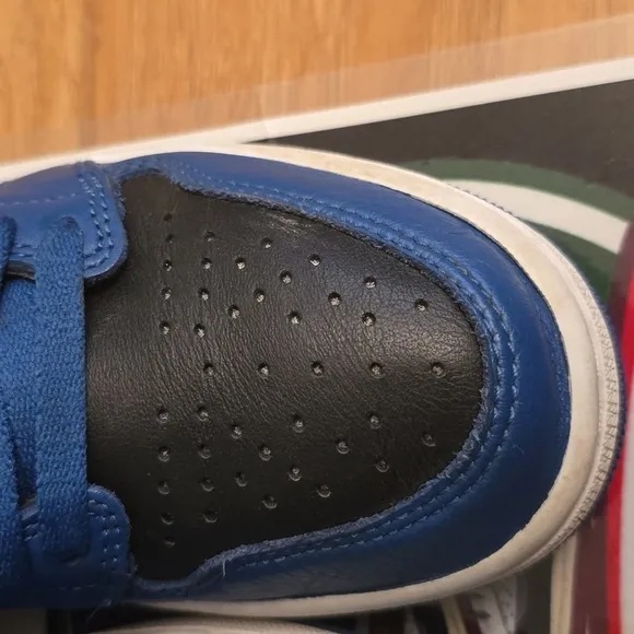 AIR JORDAN 1 RETRO HIGH OG  Dark Marine