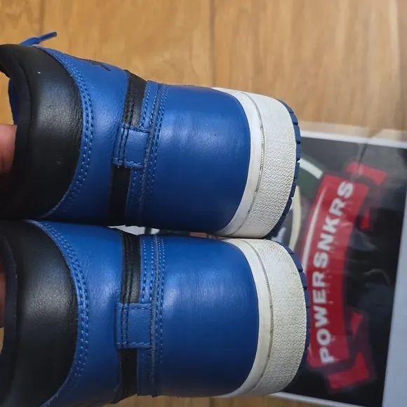 AIR JORDAN 1 RETRO HIGH OG  Dark Marine