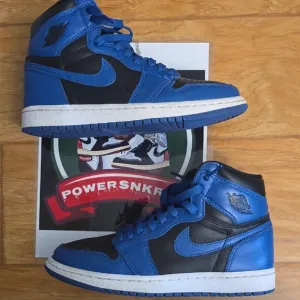 AIR JORDAN 1 RETRO HIGH OG  Dark Marine