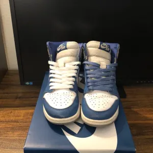 Air Jordan 1 True Blue Size 6 Youth