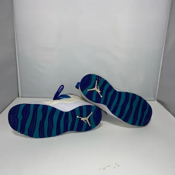 Air Jordan 10 Retro Charlotte Hornets Sneakers