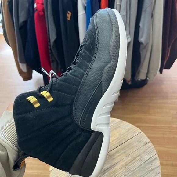 Air Jordan 12 Retro Reverse Taxi Size 13