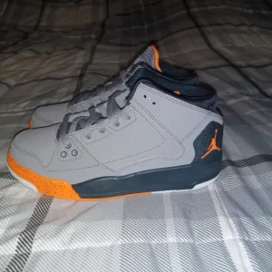 Air Jordan Flight 1 Gray and Orange High-Top Sneakers New Size 1 Youth
