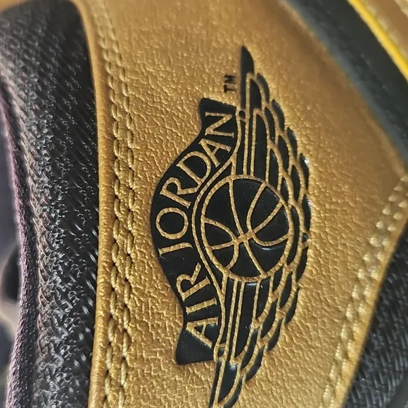 Air Jordan MELO Black and Gold High-Top Sneakers. MEN SIZE 10. RETRO