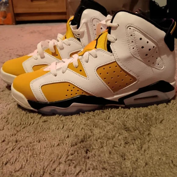 Air Jordan Retro 6 Yellow and White Sneakers