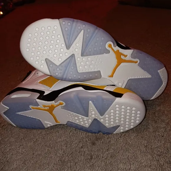 Air Jordan Retro 6 Yellow and White Sneakers