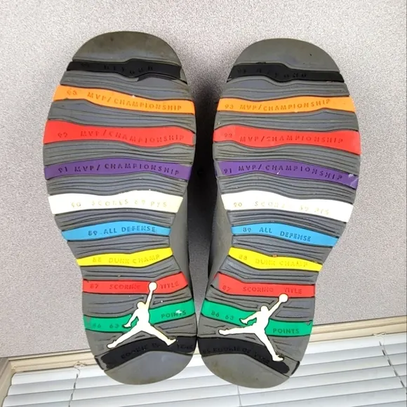 AIR JORDAN X COOL GREY SNEAKERS