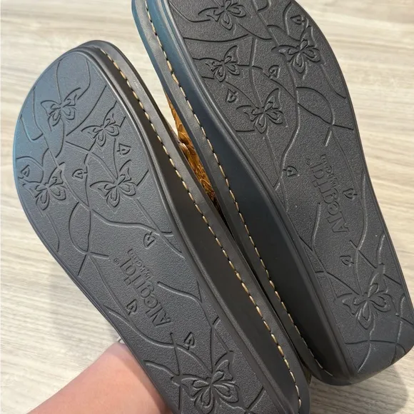 Alegria Leather Adjustable Backstrap Clogs - Linda Loretta Fawn Sz 9.5