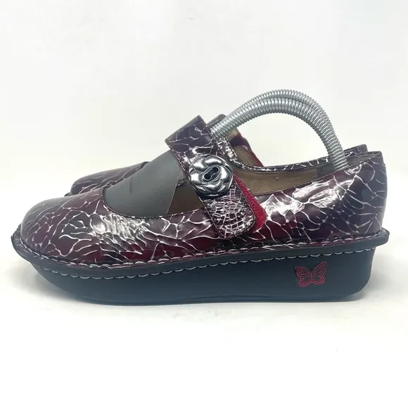 Alegria Paloma Wine Etched Comfort Shoes Red Womens 39