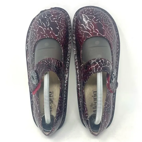 Alegria Paloma Wine Etched Comfort Shoes Red Womens 39