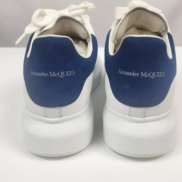 Alexander McQueen &quot;Larry&quot; Sneakers