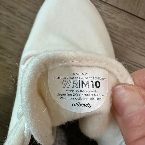 allbirds Men’s Wool Runners Size 10 Natural White (Cream) New in box