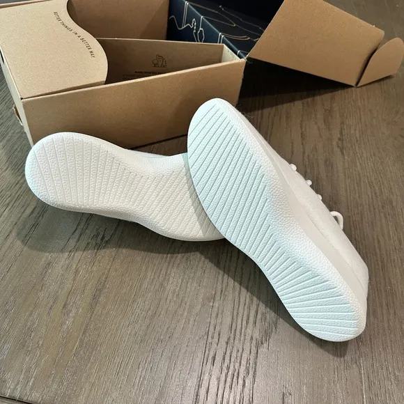allbirds Men’s Wool Runners Size 10 Natural White (Cream) New in box