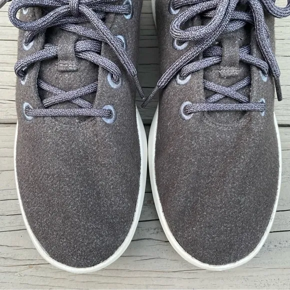 Allbirds Women Wool Runners in Brown size 10