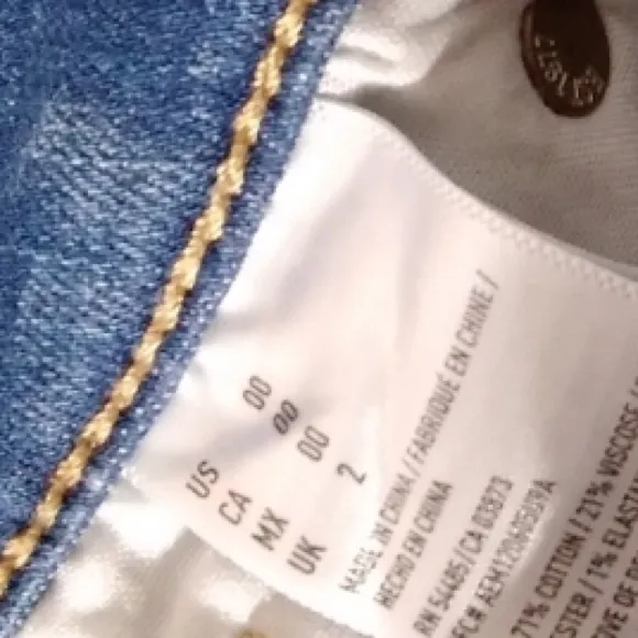 American Eagle Shorts Size 00 Jeans Rip Distressed