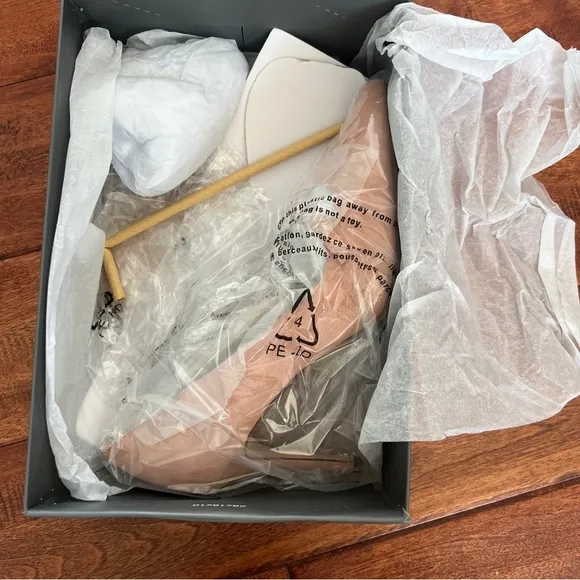 Ann Taylor Mila Mini Buckle Suede Pointed Toe Pumps Paloma Light Pink 9.5