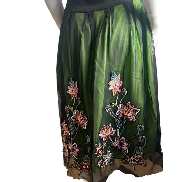 Anthropologie Basil &amp; Maude embroidered  cotton/polyester skirt size 4